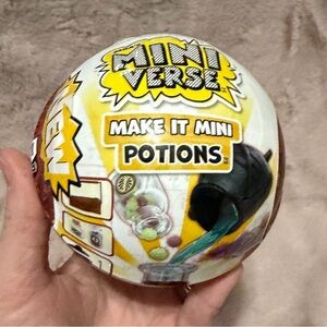 MiniVerse Make It Mini Potions Surprise Ball